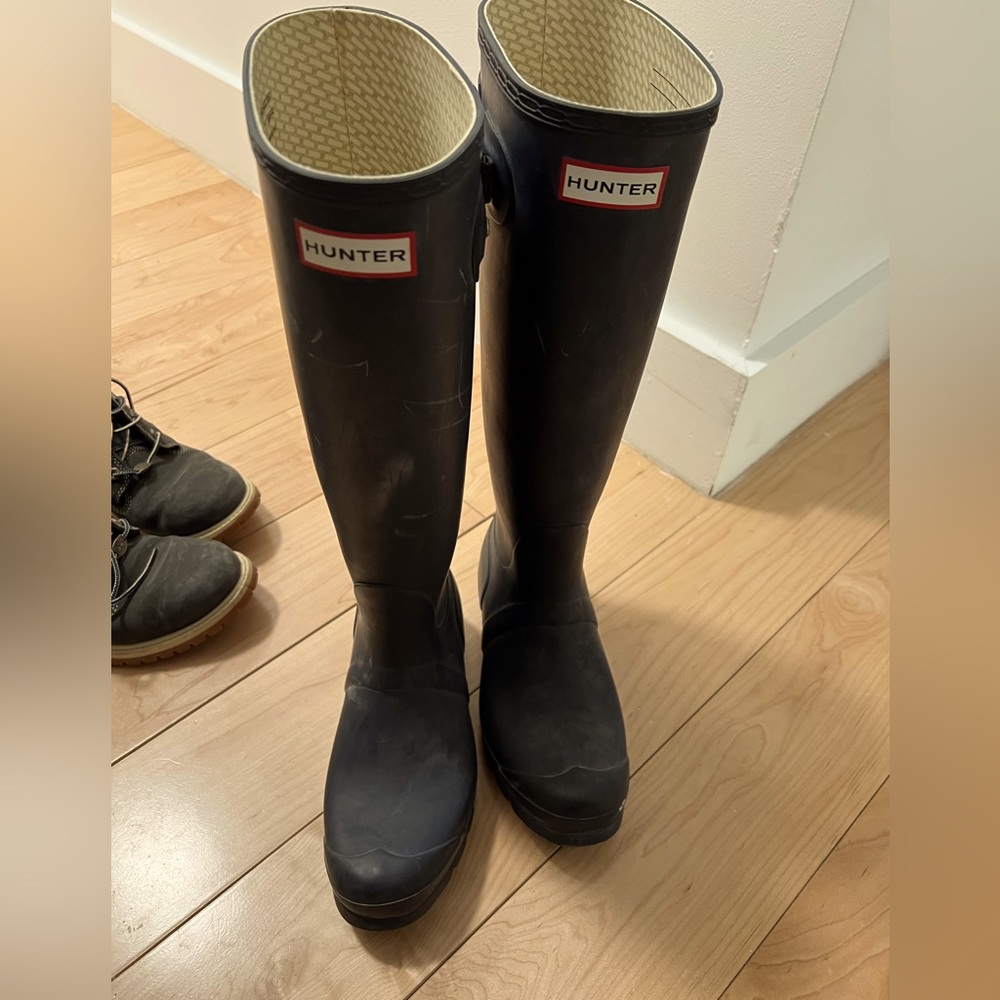 Hunter Rain Boots Tall women’s 7